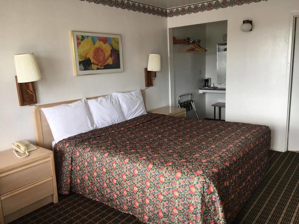 Ramblin Rose Motel キングマン エクステリア 写真