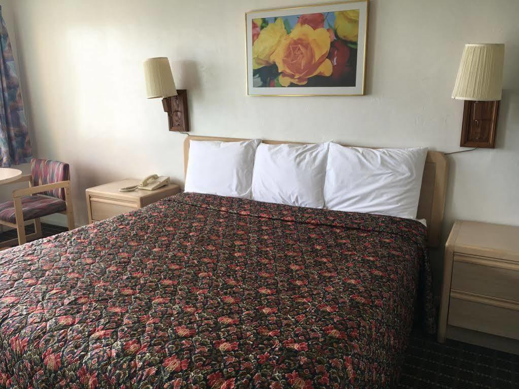 Ramblin Rose Motel キングマン エクステリア 写真